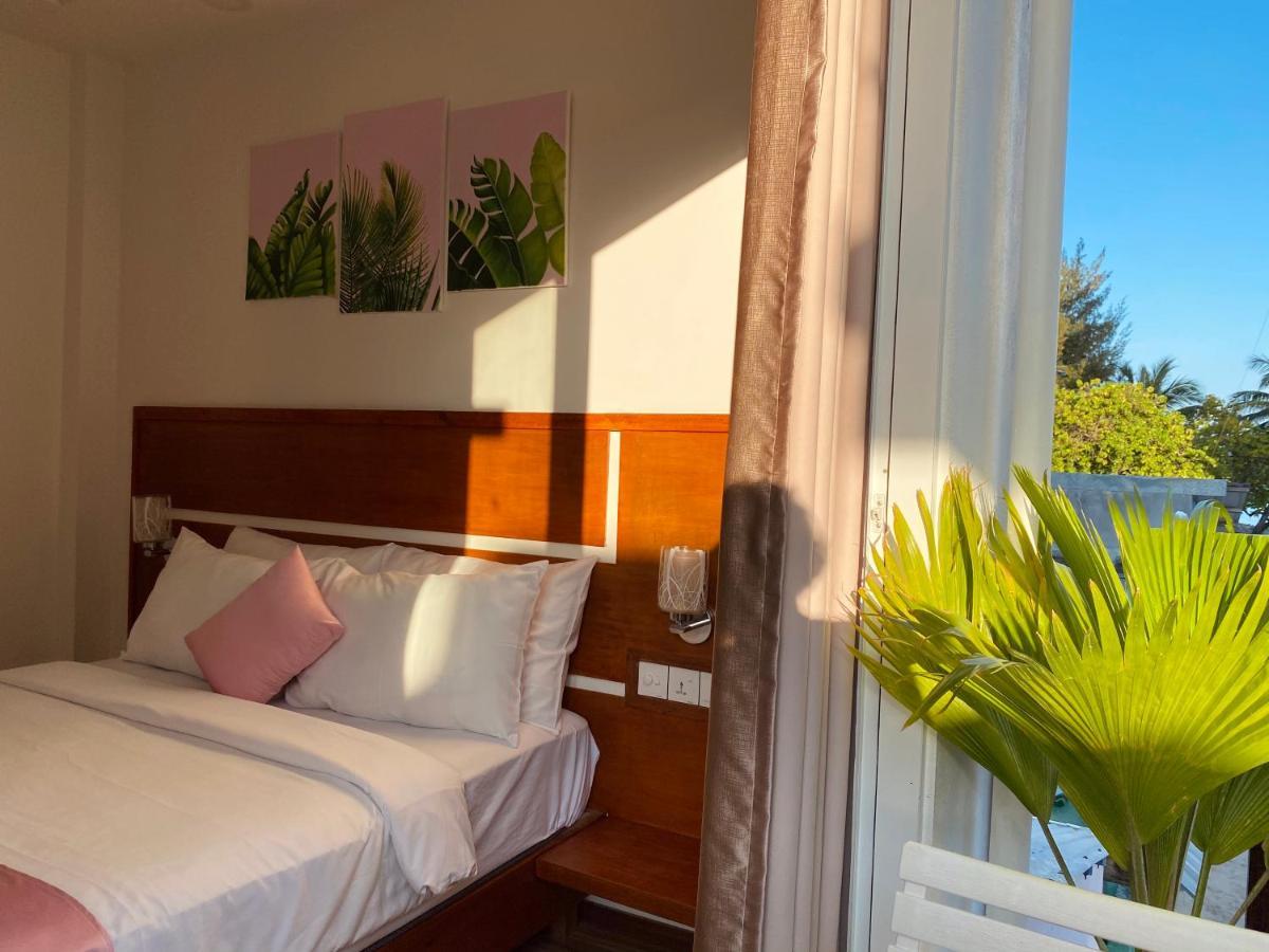 Pearlshine Retreat Maldives Hotell Gulhi Eksteriør bilde